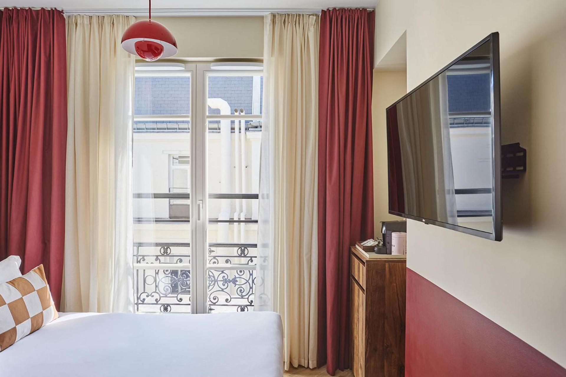Numa Champs-elysees Apartahotel